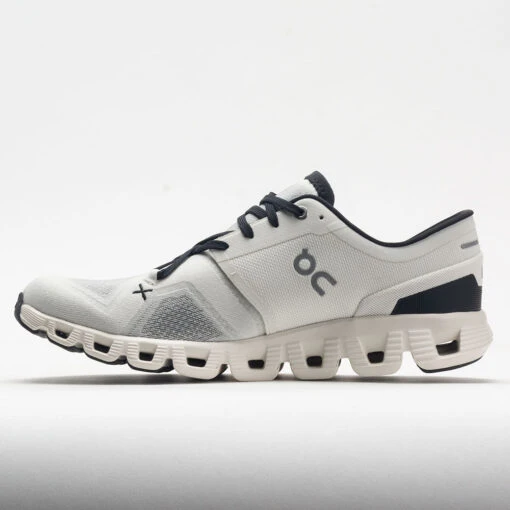 On Running On Cloud X 3 Women's White/Black -On Running Shop 048675 1